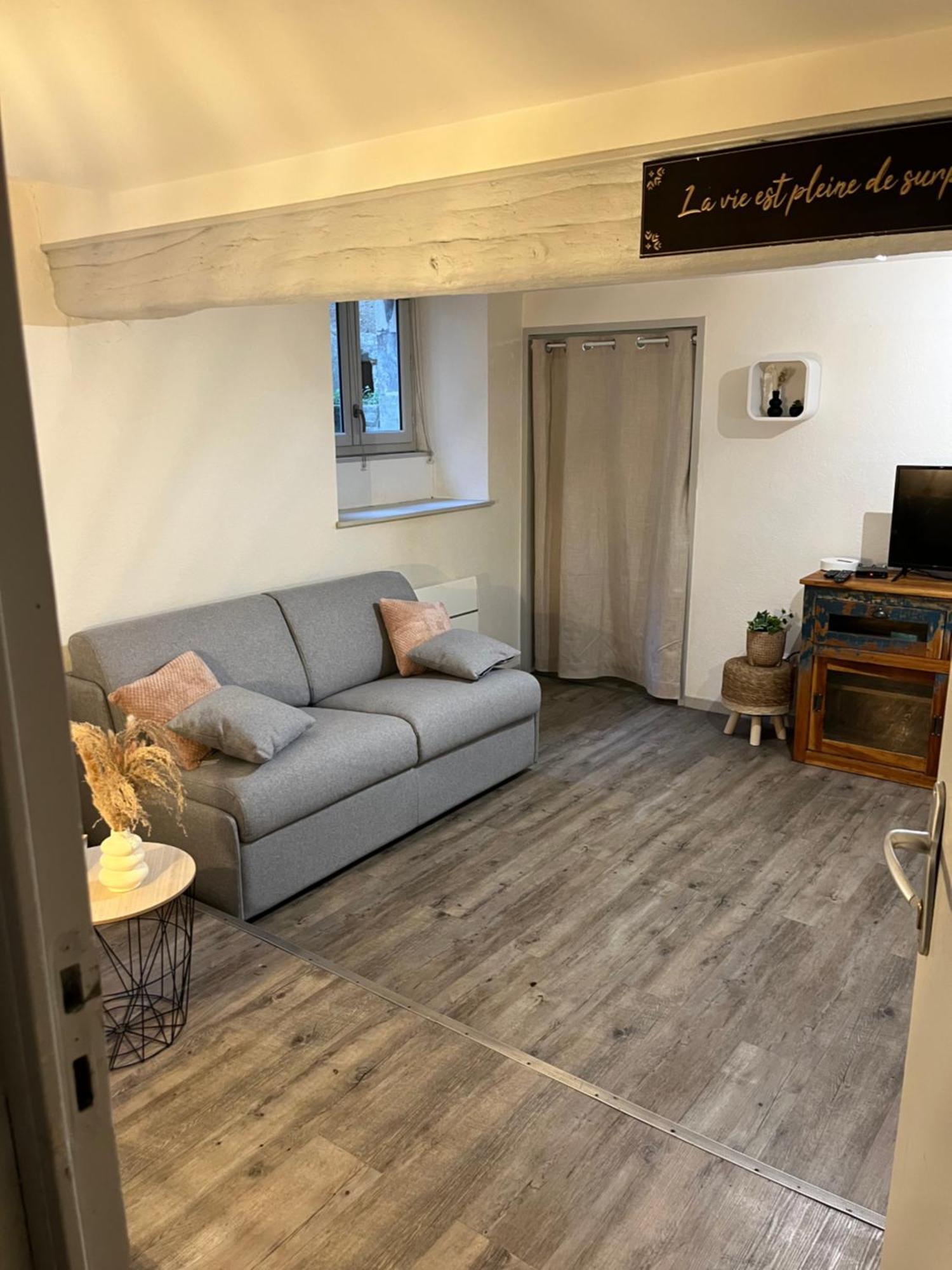 Appartamento Le Cosy Du Marche Notre-Dame Poitiers Esterno foto